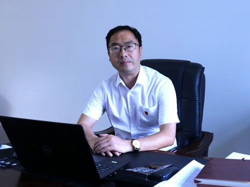 党委副书记 刘江